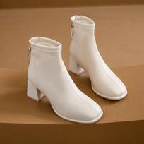 French small short boots women's thick heel Martin boots women's 2026 autumn and winter new square head rear zipper high heel thin boots 35