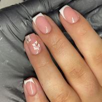 24Pcs Short Square Press On Nails Pink French Tip With White Flower Design DIY Manicure False Nails For Women black