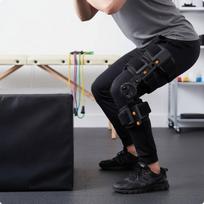 Hinged Knee Brace Side Stabilizers Adjustable NonSlip Therapeutic Aid for Athletes, gray