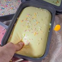 Sticky Box Cake Squishy Fidget Toy Slow Rising Butter Ice Cream Box Shaped Soft Squeeze Toy Anti-Stress Calming Plaything