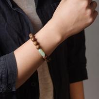 Exquisitely Carved Jade Pixiu Natural Sandalwood Prayer Bead Bracelet for Men and Women beige