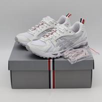1203B291-100 THOM BROWNE Asics Gel-Kayano 14 Balti (Vyriški) 7.5 white