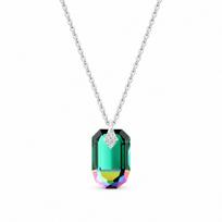 Sidabrinis pakabukas „Symbiosis (Emerald Scarabaeus Greeen)“ su Swarovski® kristalais
