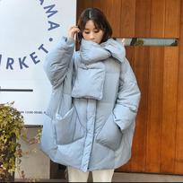 Žieminė moteriška stora striukė Baltas pūkinis antienos paltas apvaliu kaklu Laisvas storas parkas Šiltas viršutinis drabužis Moteriškas šalikas Oversize striukės One Size mėlyna