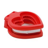 Yousheng Love Heart Sandwich Cutter And Sealer for Kids Picnic Sandwich Maker Easy Clean Bread Mold Kitchen Tool raudona