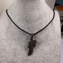 Pakreiptas Eilish Billie galvos stiliaus deimantinis pakabukas Hip Hop nerūdijančio plieno karoliai Gunmetal black necklace gray