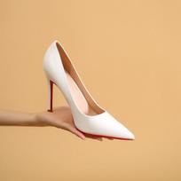 Balti moteriški aukštakulniai nauji universalūs stiletto temperamentas raudonas padas smaili nosis sekli burna seksualūs darbiniai patentuotos odos batai 43 beige