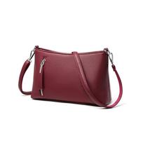 A Sleek and Fashionable Women's Messenger Bag, A Stylish Cross-body Bag, Featuring Multiple Compartments, Ideal for Daily Use, Shopping, and Commuting 27*9*17cm  raudona