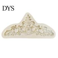 Cake Topper Mold Fondant Non-sticky Easy Demoulding Food Grade Retro Dessert Embossment Pattern Crown Cupcake Baking Accessories šviesiai pilka spalva