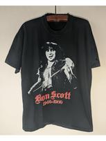 1PC Bon Scott Tribute Men'S Vintage Graphic Tee - Black Comfort Tee with White and Red Rock Leg XL black