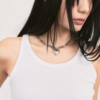 SIS A Bold Chain Heart Necklace FREE
