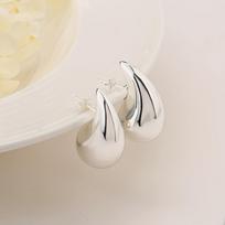 1 Pair of Luxurious Feng Shui Teardrop Stud Earrings Dramatic Valentine's Day Style Exquisite Valentine's Day Gift beige