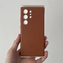 Samsung Galaxy S24 Ultra Telefono dėklas iš veganiškos odos, minkštas šilkinis prisilietimas, apsauginis odinis dangtelis ruda