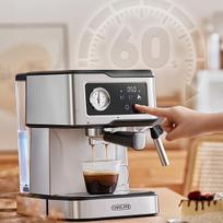 Pusiau automatinis espresso aparatas su 20 barų siurbliu