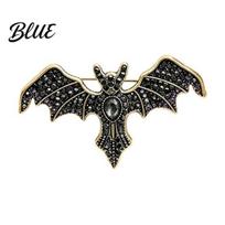 Halloween Costume Accessory Rhinestone Bat Brooch Retro Gothic Shaped Lapel Pin Pin Jewelry for Clothing Bags Scarves Sweaters Dark Aesthetic Decor black