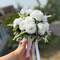1Pc Artificial Rose Bouquet with Green Leaves & Ribbon, 9.8x8.6in Bridal Bouquet for Wedding, Engagement, Party & Gift balta