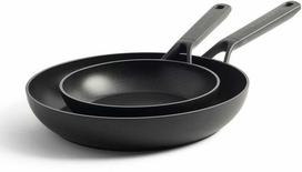 KitchenAid - Klasikinis kaltinių keptuvių rinkinys - juodas - 20 cm + 28 cm