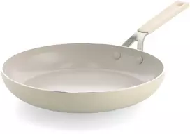 KitchenAid - Spalvota aliuminio keptuvė - migdolų kremo spalvos - 28 cm