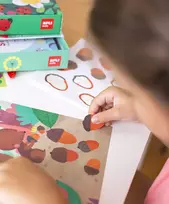 Lipdukų žaidimas „Ladybug“