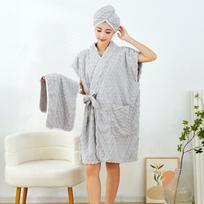 Minkštas ir storas koralų vilnos chalatas suaugusiems - unisex, ilgomis rankovėmis su petnešėlėmis 35*75cm, towel white