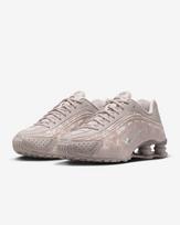 HV0934-001 Nike Shox R4 College Grey Flat Pewter (Women's) 7.5W gray