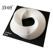 Geometric Art Decor 3D Printed Mobius Strip Ornament, Modern Sculpture with Stable Display Base for Home Office Desk Decor, Decorative Tabletop Figure A