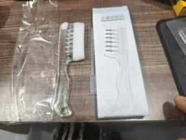 Scalp Care Liquid Applicator Comb - Transparent Liquid Guiding Artifact for Optimal Hair Treatment black