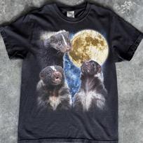 Three Skunks Howling Moon T-Shirt, Retro Animals Graphic Tee, Forest Life Shirt 140 gray