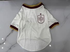 26.27 Naminių gyvūnų futbolo marškinėliai. Ispanija. Meksika. Brazilija. Tokie patys šunų drabužiai nacionalinei komandai Pasaulio taurėje. (as the picture,S) white
