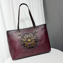 2025 Autumn Women Vintage Embossing Tote Bags Ethic Style Large Capacity Shoulder Bags Pu Leather Travel Commuting Handbags 43-12-29cm bordinė