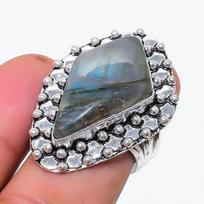 Labradorito brangakmenis 925 prabos sidabro papuošalai žiedas 8 dydis gray