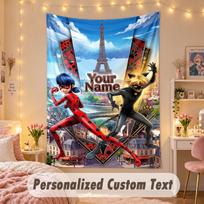 Individualus personalizuotas gobelenas, Stebuklingosios Boružės atspaudas, individualus pavadinimo tekstas, Sienos dekoracija, kabinama miegamajame 100cmx150cm white
