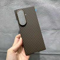Samsung Z Fold7 Itin plonas anglies pluošto magnetinis dėklas, Vidurinės ašies Nano PC apsauga Samsung Z Fold7 black