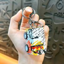 Simulation Alloy Graffiti Bus Car Toy Model Keychain Pendant Creative Children Pull Back Car Toy Diecast Car Backpack Decoration white