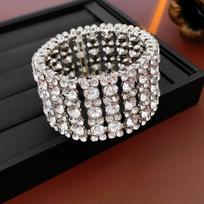 Elegant Crystal-Embellished Hollow Waterdrop Geometric Alloy Bracelet Women Minimalist Luxury Fashion Accessory Bracelet - Silver - Rectangular gray