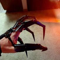 Helovino lankstūs pirštai 3D šarnyriniai pirštų ilgintuvai „Cosplay“ lankstus valdymas Left hand juoda