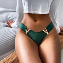 Women Briefs Sexy V-shaped Metal Thong Sports Hip-lifting Low-waisted High Fork Half-pack Hip Underpant Women's Panties M žalia