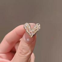 Decorative Brooch Pin Safety Clasp Floral Design Small Size Suitable for Clothing Accessories and Garments One Size auksas