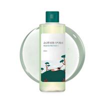 Round Lab Pine Calming Cica Toner 250ml white