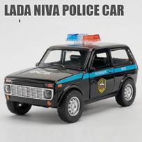 1:18 Russia NIVA Police Car Model with Pull Back Function Sound Light Toys Vehicles Diecast Alloy Car Model Collectible Gift gray