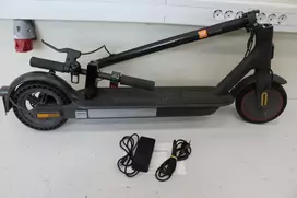 SALE OUT. Xiaomi Mi Electric Scooter Pro 2 (Juoda) | Naudotas, subraižytas, purvinas, mažas įtrūkimas gale