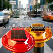 Saulės energijos kelio ženklas: Naktinis mirksintis stroboskopas kelių tiesybai ir šviesos valdomiems įspėjimams Red white
