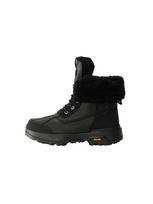 UGG Suvarstomieji kulkšnis dengiantys batai 'Adirondack XXV' juoda