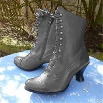 Women Winter Lace Up Pointed Toe Thick Sole High Heel Ankle Boots Vintage Fashion Motorcycle Short Boots 36 gray