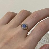 Fashion Style Sapphire Rings for women Light Luxury Exquisite inlay diamonds blue Ring Party Wedding High Quality resizable mėlyna