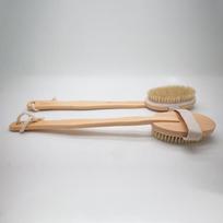 Long-Handle Boar Bristle Body Brush for Dry Brushing and Exfoliating 42cm x 6.7cm x 3.5cm white