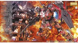 Bandai Gunpla modelis MG RX-0 Unicorn Gundam Screen Image su MS Cage 1/100 67230