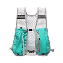 Yousheng Outdoor Hydration Backpack Breathable Mesh Mountaineering Vest Backpack Vest Bag with Adjustable Buckles Water Bottle Storage for Running dangaus mėlyna spalva