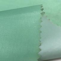 Atsparus vandeniui audinys, padengtas PVC: Atsparus lietui, dulkėms, vėjui, šlapimo pagalvėlės medžiaga šviesiai žalios spalvos