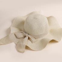 Summer Women Straw Hat Bowknot Wide Brim Floppy Panama Hats Female Lady Outdoor Foldable Beach Sun Cap Gift 54-59cm smėlis